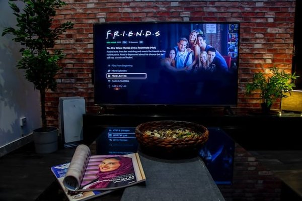 « Les 12 Coups de Midi » : comment ce jeu télévisé stimule-t-il la culture générale ?